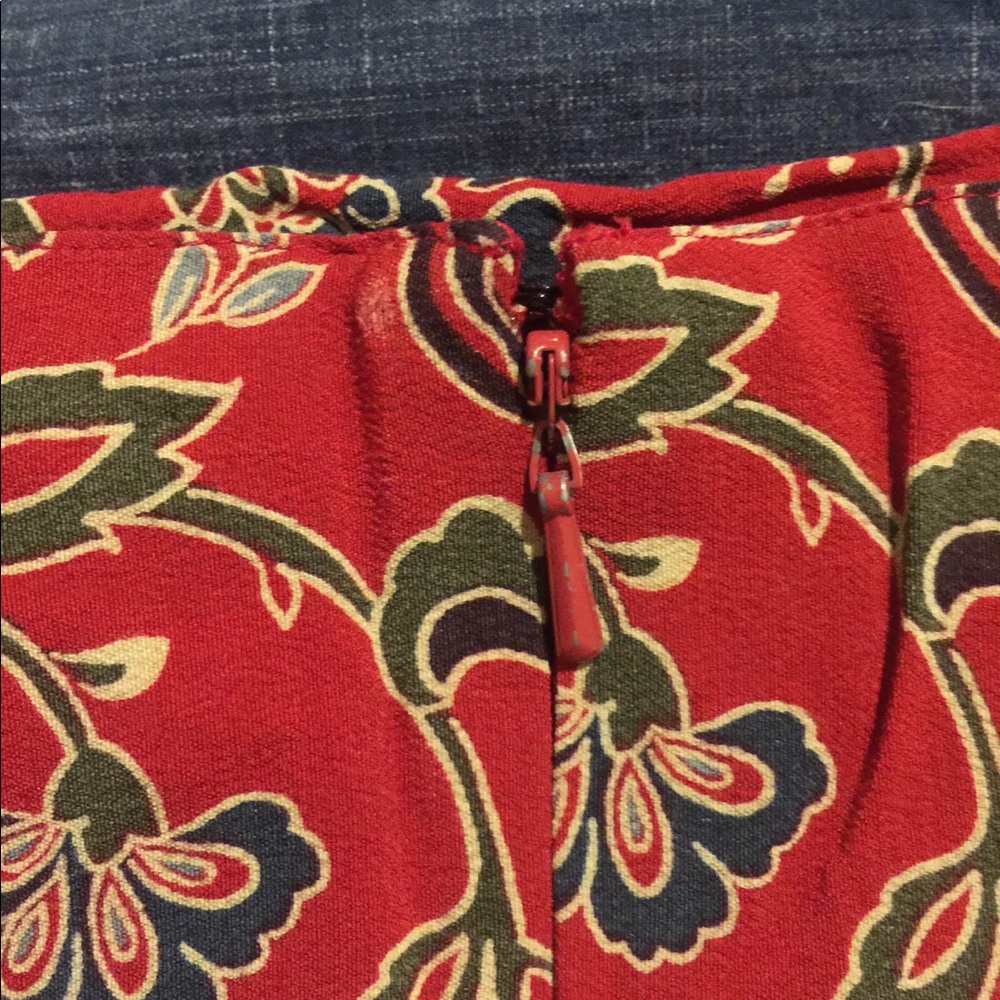 Vintage Talbots Red Floral Midi Skirt - Picture 7 of 8